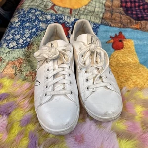 Zapatillas Ellen Degeneres Cuero Perro Gato Estampado ED Chapanima Blancas 7.5 - Imagen 1 de 5