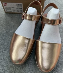 Fitflop Cova II Closed Toe - Rose Gold Leather Sandals - Size 4 NEW - Picture 1 of 11