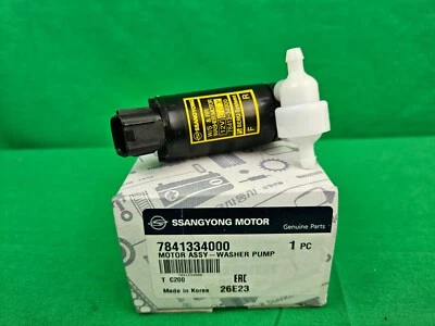 GENUINE SSANGYONG KORANDO C200 2.0L TD &  PETROL WINDSHIELD WASHER MOTOR PUMP - Imagen 1 de 2