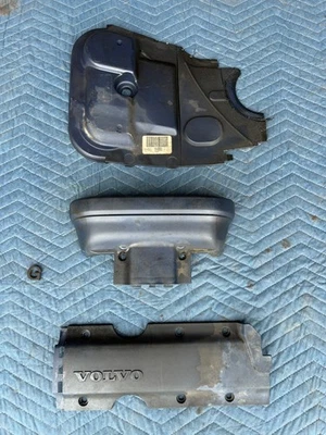 2005-2007 Volvo S60R V70R Timing Belt Cover Trim 8642372, 1270363 OEM #2961EM - Image 1 of 4