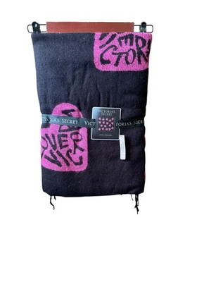 "Manta Victoria's Secret 50""x 60"" negra rosa corazones flecos nueva con etiquetas" Foto 1 de 4
