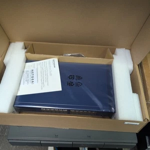 NETGEAR ProSafe (GS724T-400NAS) Rack Mountable Switch Managed - Picture 1 of 5