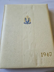 1967 CENTRAL VALLEY HIGH SCHOOL YEARBOOK VERADALE, WASHINGTON THE BEAR - Picture 1 of 8