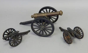 Vintage cast iron brass civil war cannon model lot - Picture 1 of 4