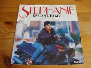 7" One love to give - Stephanie *NEAR MINT* - Picture 1 of 2