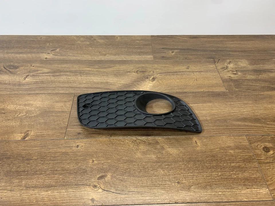 2006-2009 VW Golf Rabbit GTI передний бампер нижняя наружная решетка правая сторона *ПРИМЕЧАНИЕ* - Изображение 1 из 4