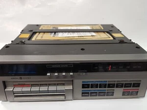 Vintage GE Spacemaker Kitchen Companion 7-4270 AM/FM Radio Cassette Recorder - Bild 1 von 4