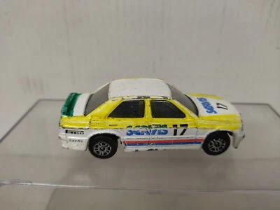 MERCEDES-BENZ W201 190E WHITE/YELLOW apx 1:64 CORGI TOYS NO BOX - Imagen 1 de 4