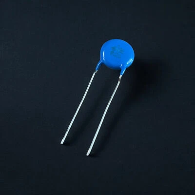 KEMET 1 x Keramik-Kondensator 0.01µF (10nF) X1: 400V~ / Y2: 250V~