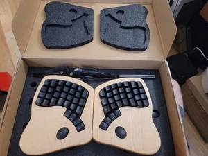 RARE EARLY PVT Keyboardio Model 01 Keyboard in Maple, +set white blank keycaps - Zdjęcie 1 z 12