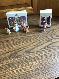 Set (2) Hallmark Keepsake 1998 Peter Kaninchen Ostern Miniatur Ornamente Neu im Karton - Bild 1 von 15