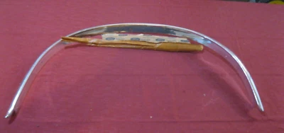 NOS 1981-1984 Mercury Lynx Rueda Trasera Izquierda Apertura Moldura Foto 1 de 4