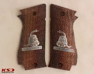 SAR ARMS K 2 45 Impugnature personalizzabili compatibili noce a righe (piene) - Foto 1 di 2