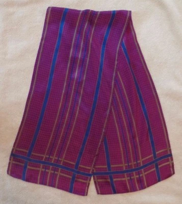 Vintage Cheryl Tiegs designer seda (?) cachecol, década de 1970, azul marinho e marrom 10,5" x 44" - Imagem 1 de 4