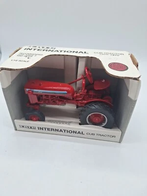 1993 ERTL 1:16 International Cub 1976-1979 Farm Tractor - Image 1 of 4