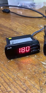 Danfoss EKC102C, New Control MISSING BOX&PLUG 230Vac as photos, sn:rφm, FedExDHL - Picture 1 of 20