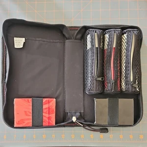 Portable poker set with case and chips - Picture 1 of 6