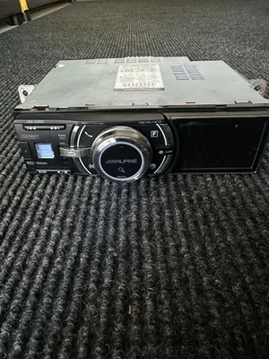 Alpine iDA-X305 Digital Media Receiver Bluetooth Audio Head Unit - Image 1 of 4