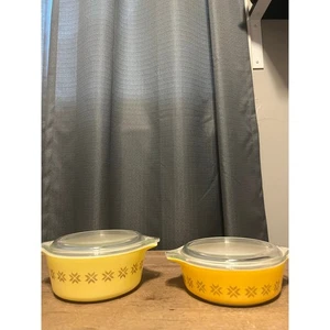 Vintage Pyrex Town & Country Dish set #471 and #472 with lids - Picture 1 of 5