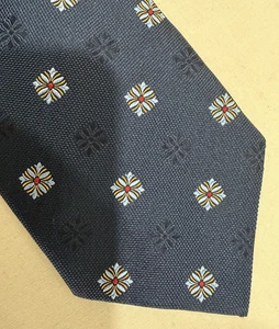 NWT Neiman Marcus Men's 100% Silk Tie Italy Navy with Blue & Red Squares - Picture 1 of 7