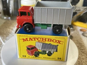 Matchbox #26C GMC Tipper Truck 1968 In Mint New Old Stock - Picture 1 of 19