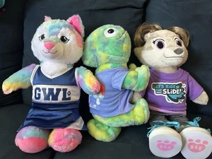 Great Wolf Lodge Build A Bear Set - 3 Violet Wolf Tie Dye Cheer Purple SALE - Bild 1 von 3