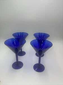 Vasos Martini 10 oz acento vástago vino 7" altura, juego de 4, vaso azul cobalto - Imagen 1 de 4