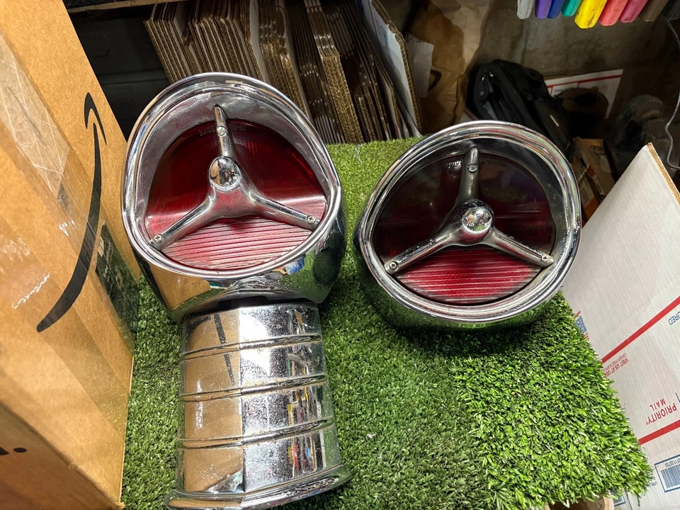 1957 OLDSMOBILE SUPER 88  TAIL LIGHTS - Image 1 of 4