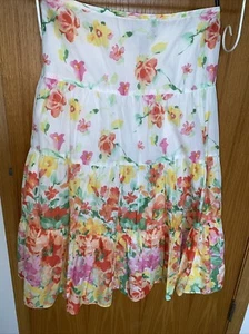 Chaps Floral Skirt Size 8 - Picture 1 of 1
