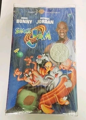 Space Jam VHS SEALED Clamshell W/ Coin Warner Bros Michael Jordan Bugs Bunny VTG - Image 1 of 4