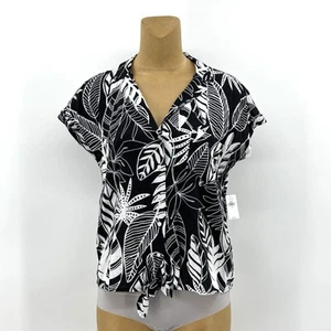 $33 New! Old Navy Medium 8/10 Hawaiian Black White Tie Front Woven Top Womens - Picture 1 of 14