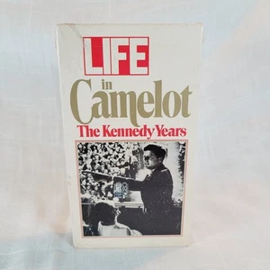 Life in Camelot - The Kennedy Years (VHS, 1989) New Sealed, The JFK Story - Imagen 1 de 12