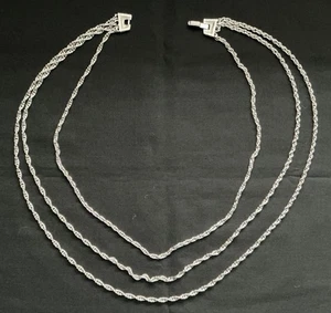 Vintage Trifari Halskette signiert silberfarben 3 Stränge 11” 14 1/2” 16” - Bild 1 von 8