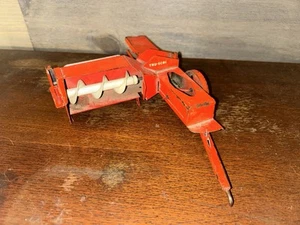 VINTAGE 1/16 ERTL TRU-SCALE RED HAY BALER FARM EQUIPMENT DIECAST PRESSED STEEL - Picture 1 of 6