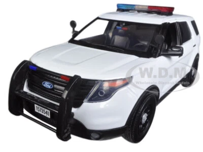 2015 FORD POLICE INTERCEPTOR UTILITY W/LIGHTS & SOUNDS WHITE 1/18 MOTORMAX 73995 - Image 1 of 4