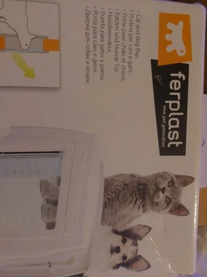 FERPLAST Swing 5 pet door, white FERPLAST Cat flap - NEW - Image 1 of 4