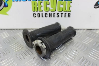 Empuñaduras de manillar Yamaha FZ8 Fazer 2010 a 2015 FZ8S FZ8N B051 Foto 1 de 4