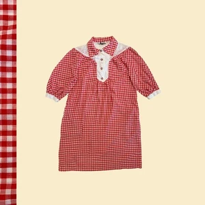 Vestido gingham vintage años 70, vestido de día Sassy Lassy rojo y blanco cabaña - Imagen 1 de 10
