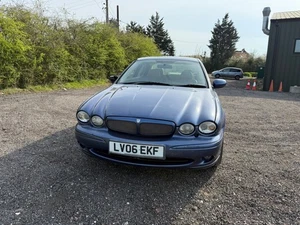 Jaguar X-Type V6 Sport 2.5 AUTO - Picture 1 of 18