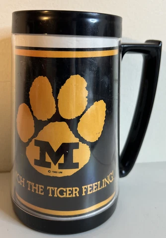 Vintage University Of Missouri Mizzou Tigers Bud Light Plastic Mug 1983 Cover