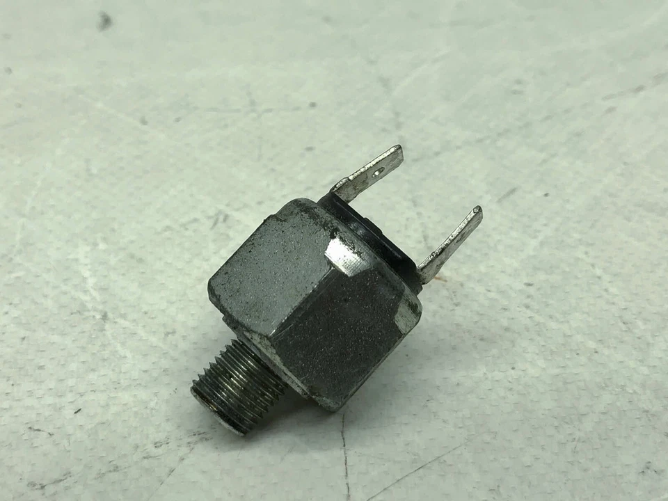 Moto Guzzi California EV 1100 Bremslicht Schalter Rear Brake Light Switch (1) 98 - Изображение 1 из 1