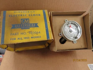 NOS 1953 Olds 88 Super Deluxe 98 Accessory Dash Electric Clock #983064 - Picture 1 of 3