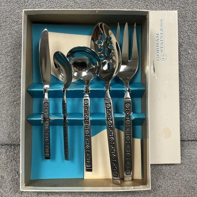 Столовые приборы Gorham из нержавеющей стали с цветочным акцентом середины века - набор из 5 предметов - Изображение 1 из 4