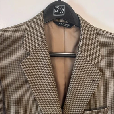Jos A Bank "Gordon" 100% Wool Blazer 38 Reg Brown Tan Check  - Image 1 of 4