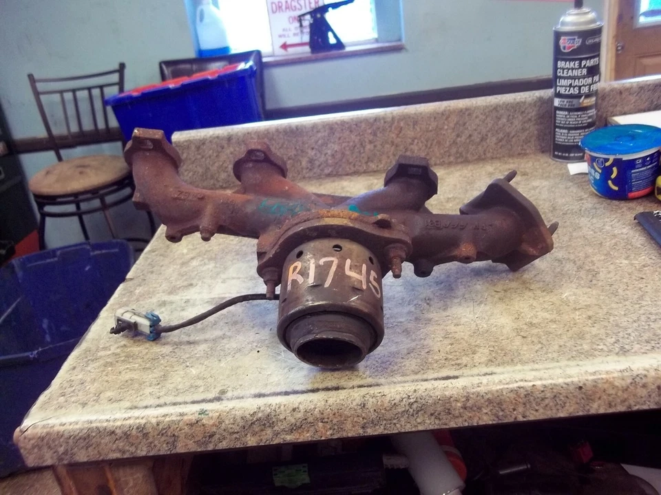 97 98 99 00 01 02 03 CENTURY ALERO IMPALA AZTEK COLECTOR DE ESCAPE 3,1 L TRASERO OEM Foto 1 de 4