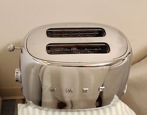 SMEG TSF01SSUS 2-Slice 50's Retro Style Aesthetic Wide-Slot Toaster Pre-Owned