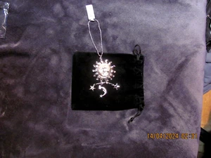 GANZ AUTO ANHÄNGER MIT KETTE FÜR RÜCKSPIEGEL - SONNE MIT STERNEN UND MOND - Bild 1 von 1