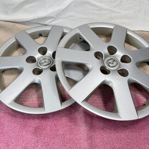 2x Mazda 6 16" Wheel Covers Hubcaps OEM GM6G-37-170 / 4M81-1130-AA Silver - Picture 1 of 9