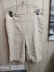 Westbound Womens Shorts Size 8 Khaki Beige Front Back Pockets Mid Rise - Picture 1 of 4