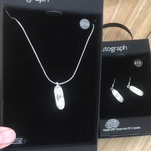 Conjunto de collar y pendientes colgantes autógrafos hechos con cristales de Swarovski - Imagen 1 de 2